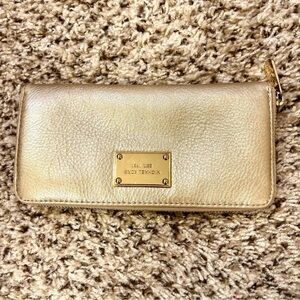 Michael Kors Purse Jet Set Travel Za Continental Metallic Gold wallets